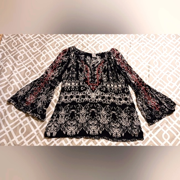 Bila Peasant Boho Black White Embroidered Flared Sleeve Womens Size Small Blouse - Picture 3 of 10